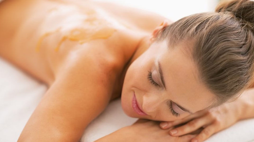 basische_salz_honig_massage